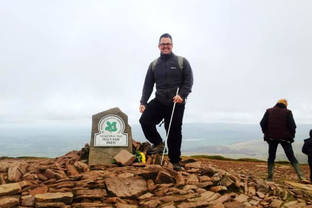 Gareth Davies is walking 100km for charity with the support of his best friend Neil Cassidy