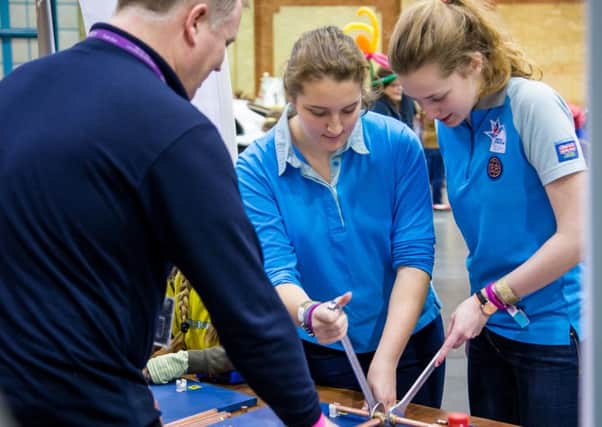 SGN Support Officer Dave Waiting inspires girls to look at Stem subjects