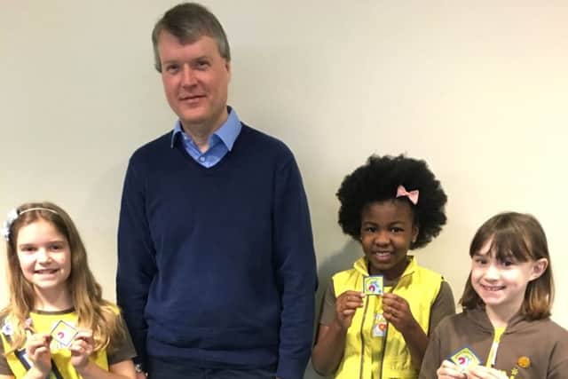 jpns-23-03-16 fare comm leadprojector donated pic 1Projector donated to a Girlguide unitCAPTION: from left to right, Trinity Hogg, Cllr Sean Woodward, Toni Babatolu and Ellie Gibbs at the 1st Titchfield Burridge Brownie & Rainbow Unit when the girls achieved their science investigator badge.