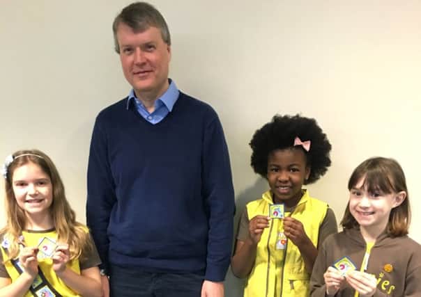 jpns-23-03-16 fare comm leadprojector donated pic 1

Projector donated to a Girlguide unit
CAPTION: from left to right, Trinity Hogg, Cllr Sean Woodward, Toni Babatolu and Ellie Gibbs at the 1st Titchfield Burridge Brownie & Rainbow Unit when the girls achieved their science investigator badge.
