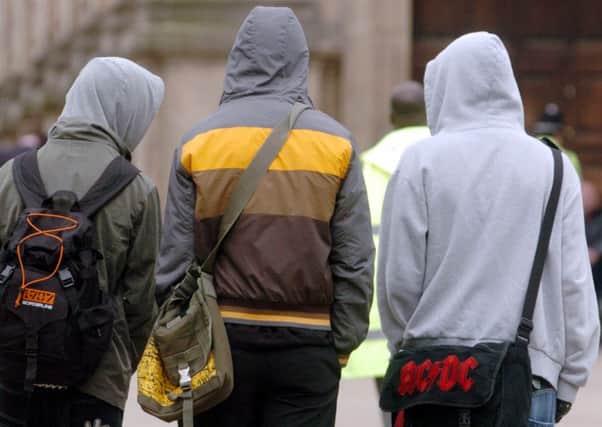 Should Jez wear hoodies?