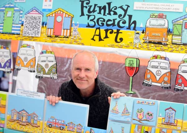 Simon Evans, artist and designer of Funky Beach Art