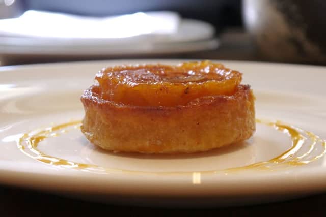 Caramelised pinepple tart