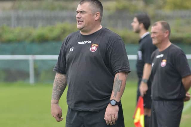 Petersfield Town boss Ian Saunders     Picture: Neil Marshall