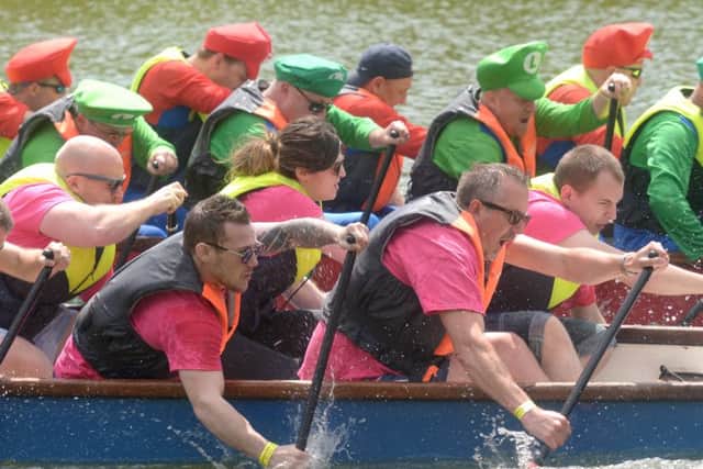 The Foster Portsmouth Beneficial team at the front, against Should Have Had an Outboard team
Picture: Paul Jacobs (160252-9)