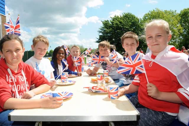 Madi Irvine-Stevenson, 10, Billy Seal, 10, Tiana Muchemwa, nine, , Harry Wyatt, 10, Jake Smith, 10, Declan Mulholland, 10, and Keeley Reynolds-Donnelly, 10, at Holbrook Primary School. Picture: Sarah Standing (160736-67)