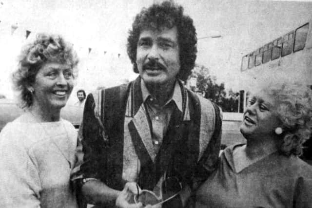 Pat Chrystal (left) and  her friend Valerie Wallis with Engelbert Humperdinck.