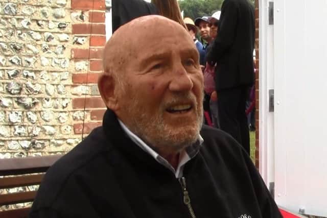 Sir Stirling Moss SUS-160625-171446001