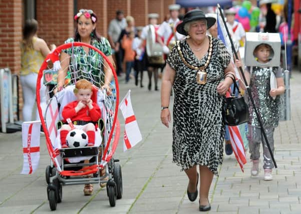 Leigh Park Carnival was lead by the TS Alacrity band and The Mayor of Havant Councillor Faith Ponsonby.
Picture Ian Hargreaves