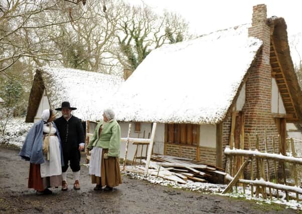 13694_17TH_CENTURY_13/3/13

(l-r) Lorettana James, Roger Towner and Eve Hoskins.

17th Century Village, Gosport. 

Picture: Allan Hutchings (13694-539) ENGPPP00120131103164756
