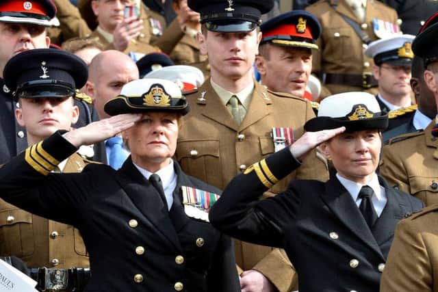 Women in the armed forces will now be allowed to fight in close-combat situations