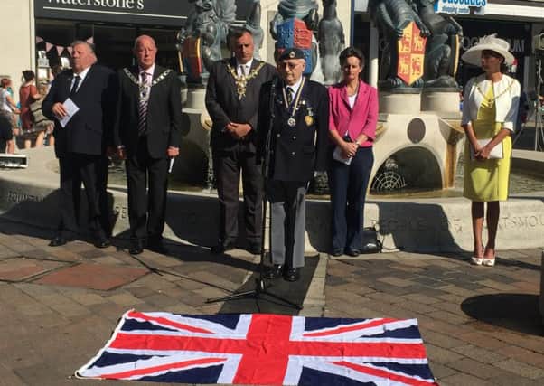 Veterans and civic leaders gathered on Saturday  to unveil a new commemorative plaque in memory of VC hero Private John Leak