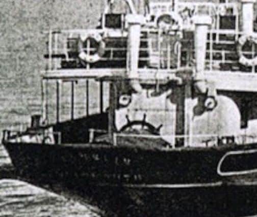 Cropped from last weeks photo, the stern wheel on a paddle steamer.