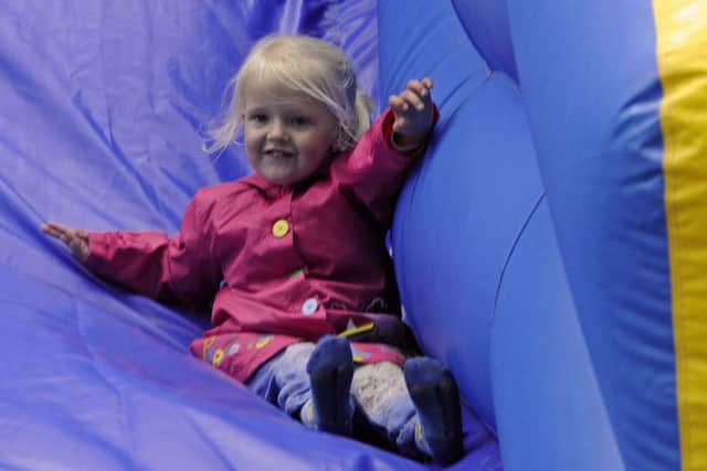 Imogen Lording, three, having fun (161110-1)