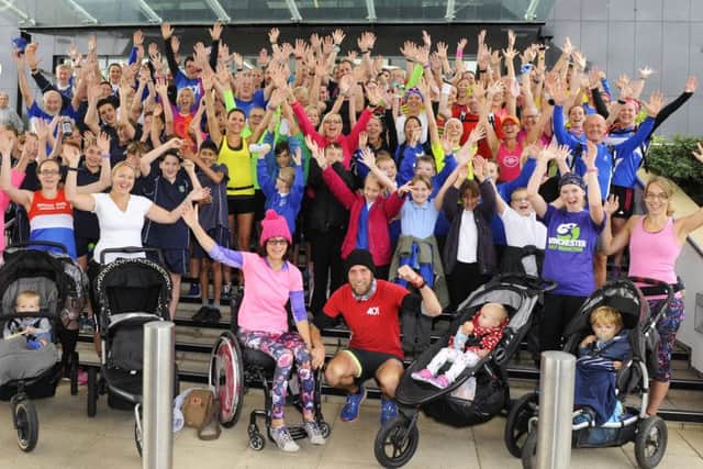Ben Smith with runners at Lakeside North Harbour before his 391st consecutive marathon Picture: Malcolm Wells (160926-7852)