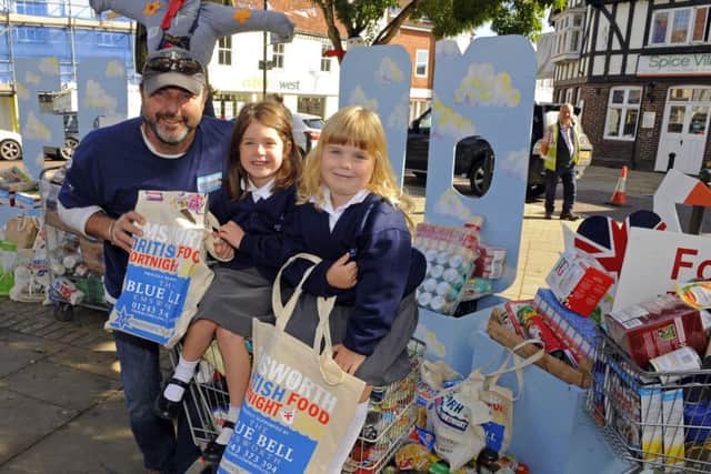From left, Alistair Gibson, from the group of organisers with Ruby Luxon, and Chloe Traill Picture by:  Malcolm Wells (161002-9102)
