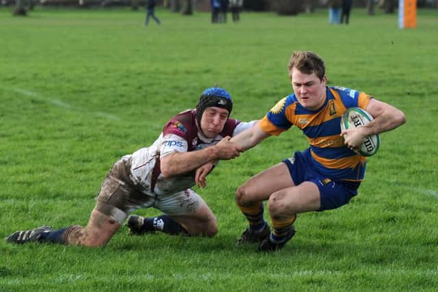 Rory Penfold scorees a try for Gosport & Fareham