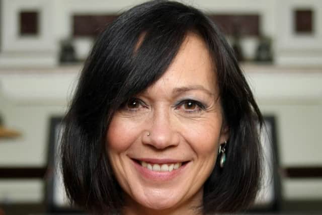 Leah Bracknell