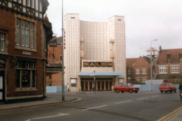 The former Odeon Southsea when it was the Salon, about 1983.