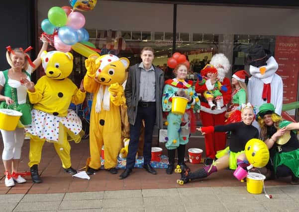 cin 2016 MAIN POSS Pudsey batton southsea via eb
Children in Need fundraiser Valerie Bray, dressed as Pudsey Bear, in Palmerston Road, Southsea.
Picture: Jake Stokes
jakecstokes1998@hotmail.com PPP-161118-165530001