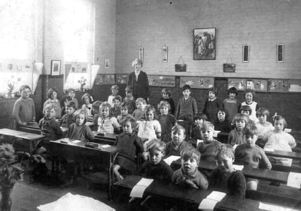 THREE RS A 1920s classroom in Castle Street School