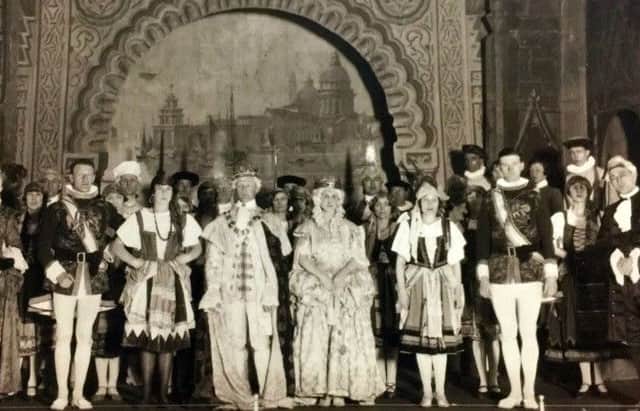The Portsmouth Players in their 1927 production of Gilbert &Sullivans The Gondoliers.