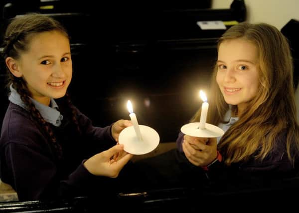 Mia Callen, nine, left, and Isabelle Marshall, 10, from Wellstead Primary School in Hedge End.

Picture: Sarah Standing (161611-4516)