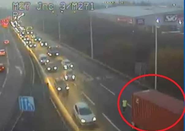 A broken down HGV is blocking traffic looking to access Junction 3 of the M27 (picture by ROMANSE) PPP-160512-074408001