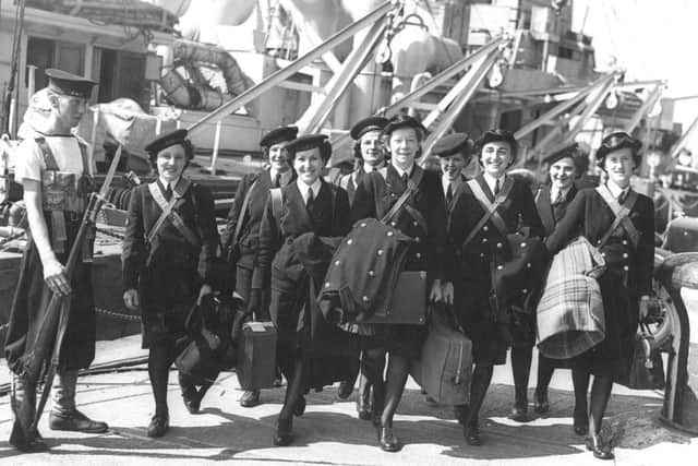 A Wrens Group embarking sentry with Ross rifle Picture: National Museum of the Royal Navy