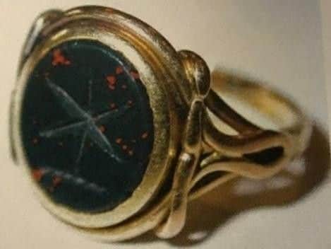 Jewellery stolen from Merritt Place, Clanfield. Picture Hampshire Constabulary.