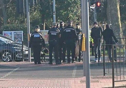 Police arrive at the scene of the lodge to conduct their search   PHOTO: Dee Matsuda iNJhxPpxUAQh0IUwU1bM
