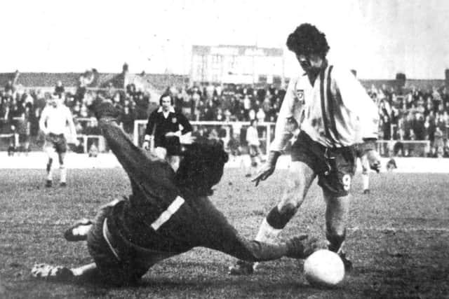 Steve Foster, right