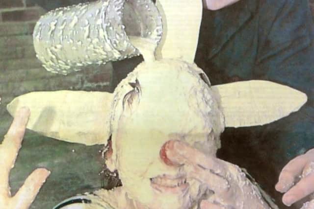 Dawn Simmons and her brother Mark werent afraid to get their hands (or faces) grubby for charity (C4787-1)