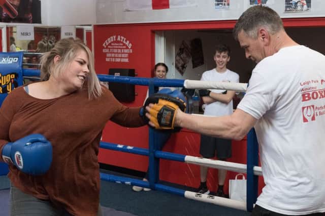 Chelsea Beeton spars with her dad Richie