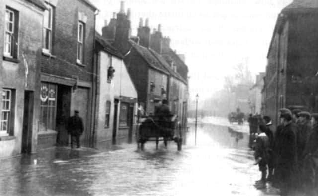 Before culverts were installed the Lavant used to run through Havant town centre. Here is a 1914 view along West Street.