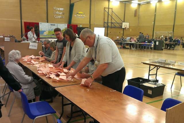 Counting at Havant Leisure Centre  PPP-160605-062248001