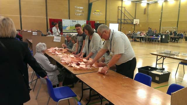 Counting at Havant Leisure Centre  PPP-160605-062248001