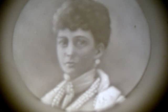 The lithophane portrait of Queen Alexandra