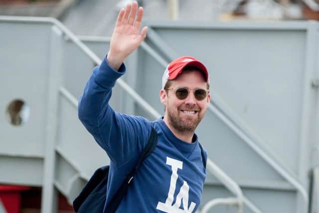 Kaiser Chiefs frontman Ricky Wilson arriving in Southsea. Picture: Hovertravel/Twitter