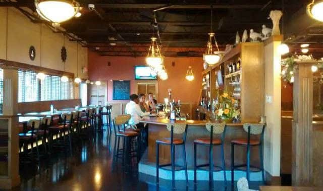 Algarve's Grill: 48 Osborne Road, Portsmouth, PO5 3LT