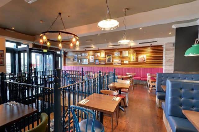 Bella Italia: Waterfront, Gunwharf Quays, PO1 3TA