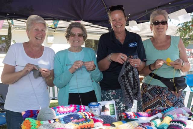 The Kitty Knitters Irene Clarke, Linda Gunner, Sarah Lancefield and Chris Ripley