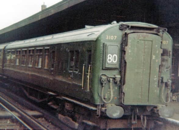 rw train 4-COR unit at Portsmouth harbour
4 COR STOCK AT PORTSMOUTH HARBOUR 1962.
The front car of a 4-COR unit at Portsmouth harbour in 1962. These sets of four were usually made into 12-car trains.
