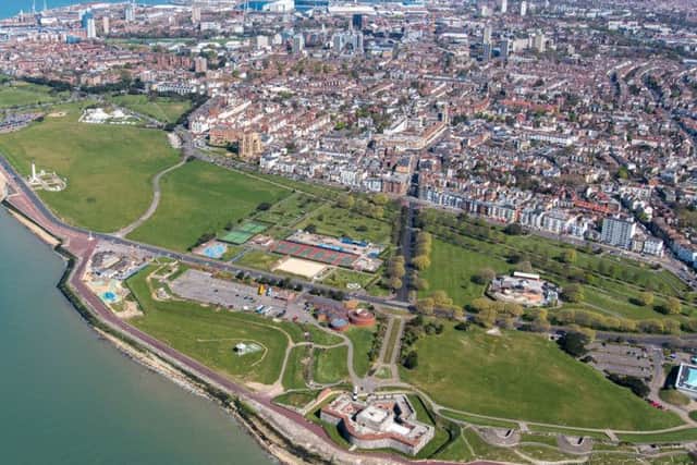Portsmouth City Council is looking to bolster sea defences in Southsea
Picture: Shaun Roster
www.shaunroster.smugmug.com PPP-150705-130910001