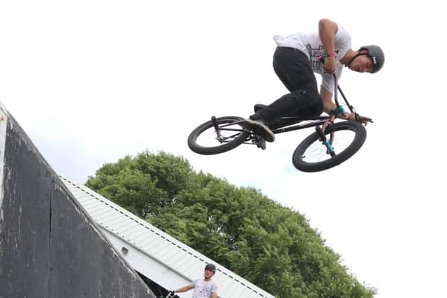 Oakley Way in mid-stunt
