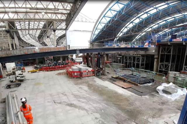 The footbridge installation