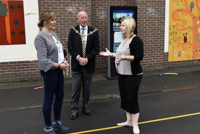 Lady Mayoress Jo Ellcome, Lord Mayor Ken Ellcome and deputy headteacher Wendy Fowler         (171147-10)
