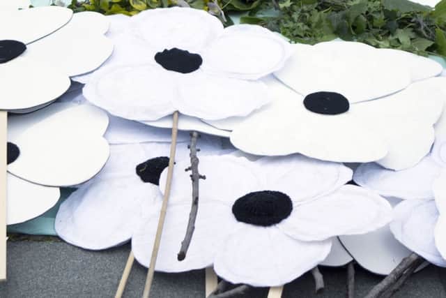 Controversial white poppies